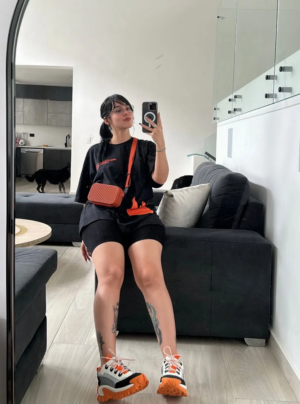 Lori - Escort London